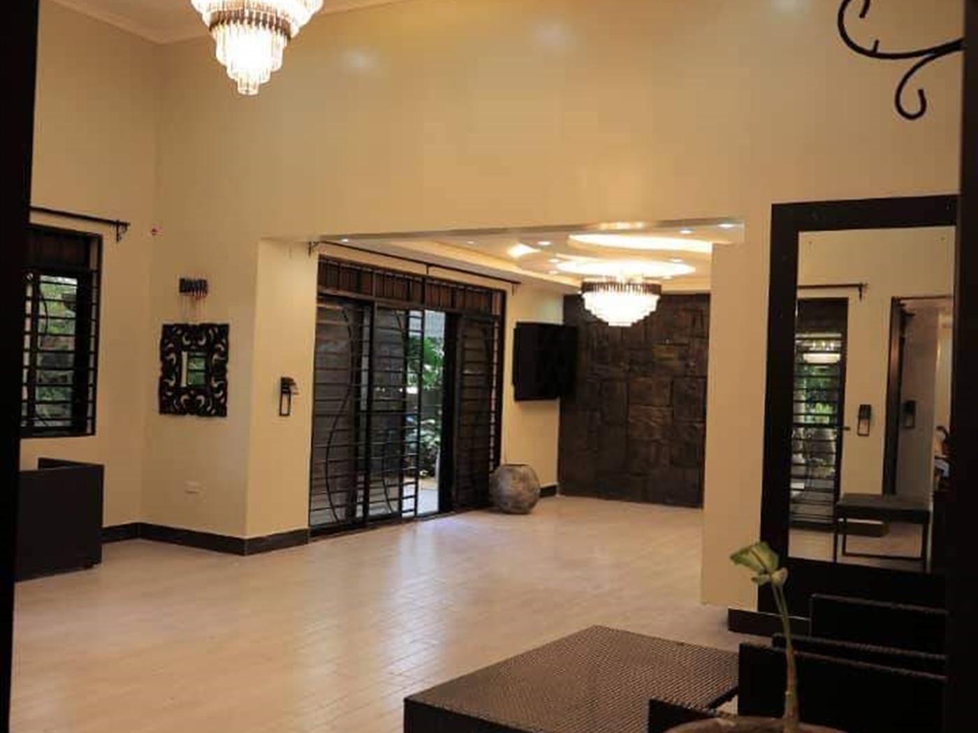 5 bedroom Storeyed house for sale in Kansanga Kampala Uganda