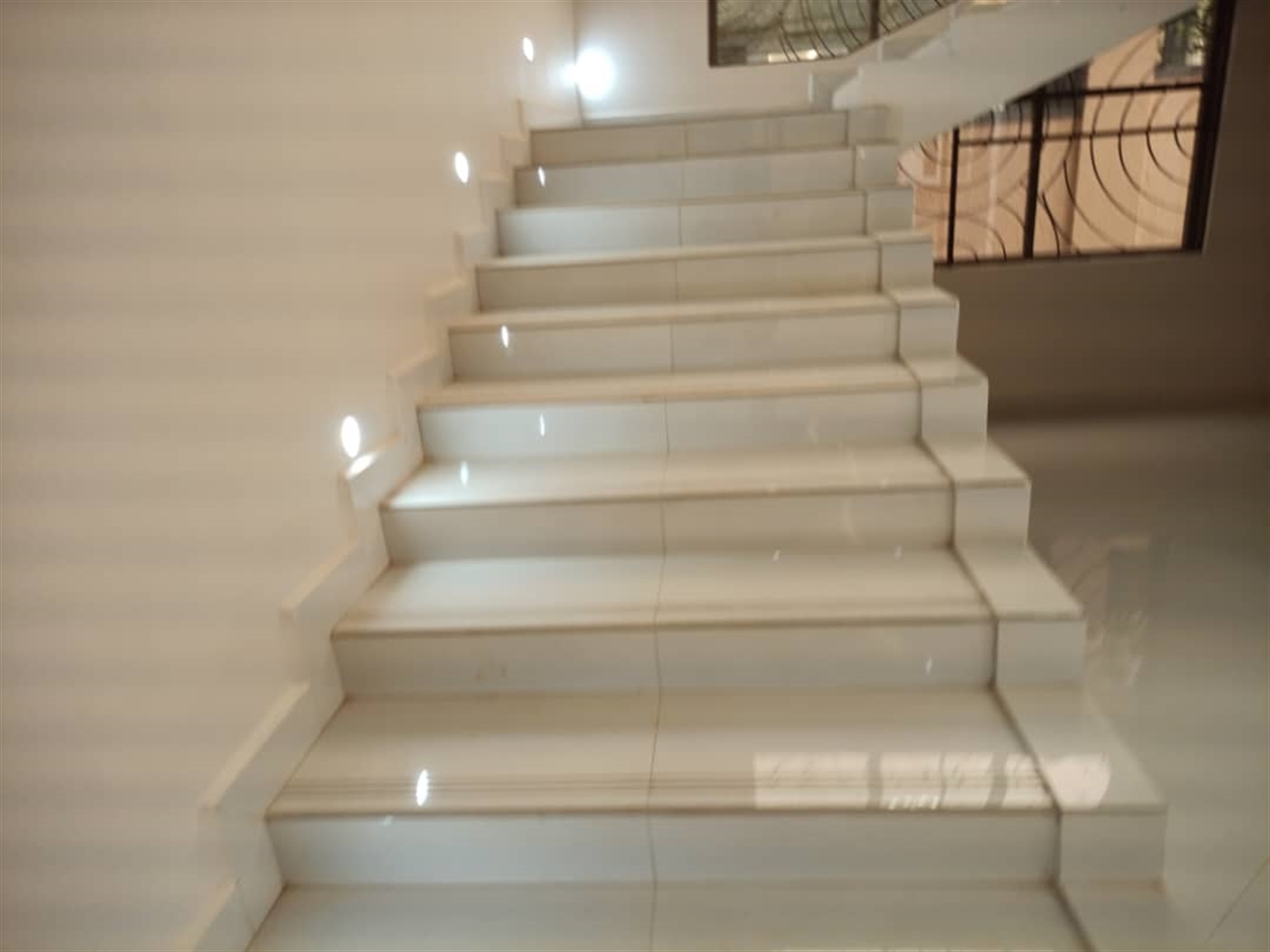 6 bedroom Storeyed house for sale in Bwebajja Wakiso Uganda