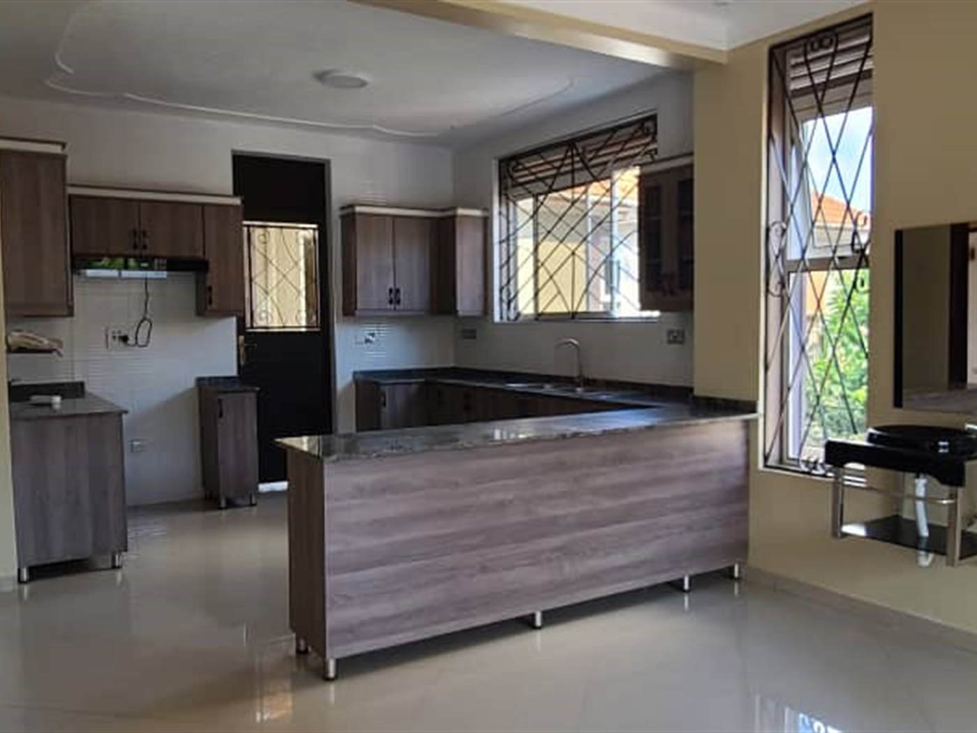 5 bedroom Storeyed house for sale in Bwebajja Wakiso Uganda