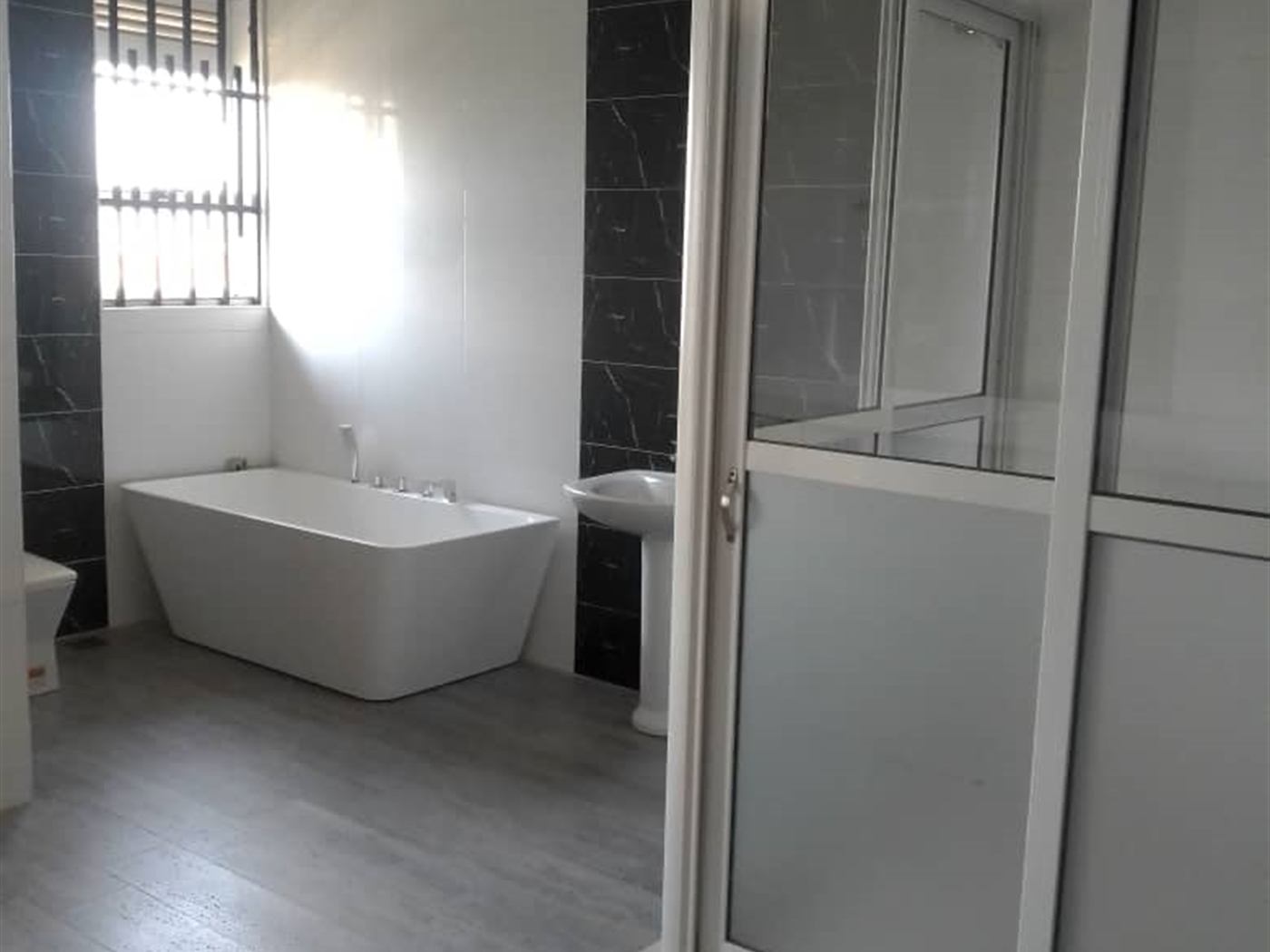 5 bedroom Storeyed house for sale in Kitala Wakiso Uganda