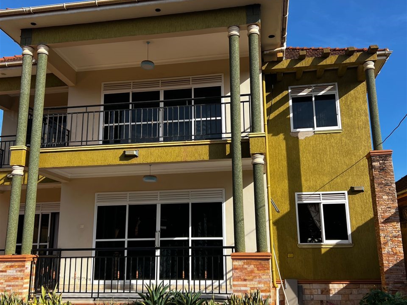 4 bedroom Storeyed house for sale in Kyaliwajjala...