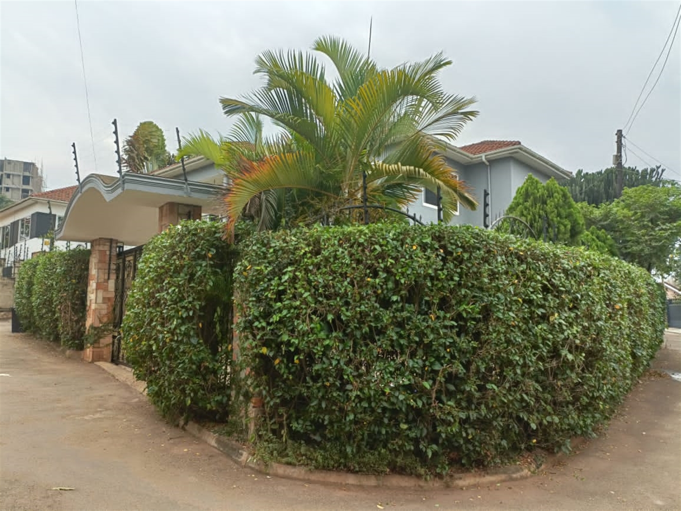 4 bedroom Storeyed house for sale in Naalya Wakiso Uganda