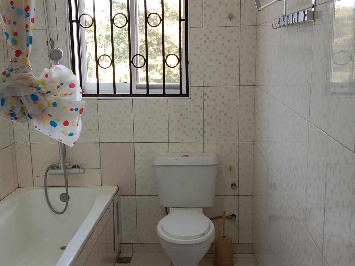 3-bedroom Apartment block for rent in Munyonyo Kampala Uganda