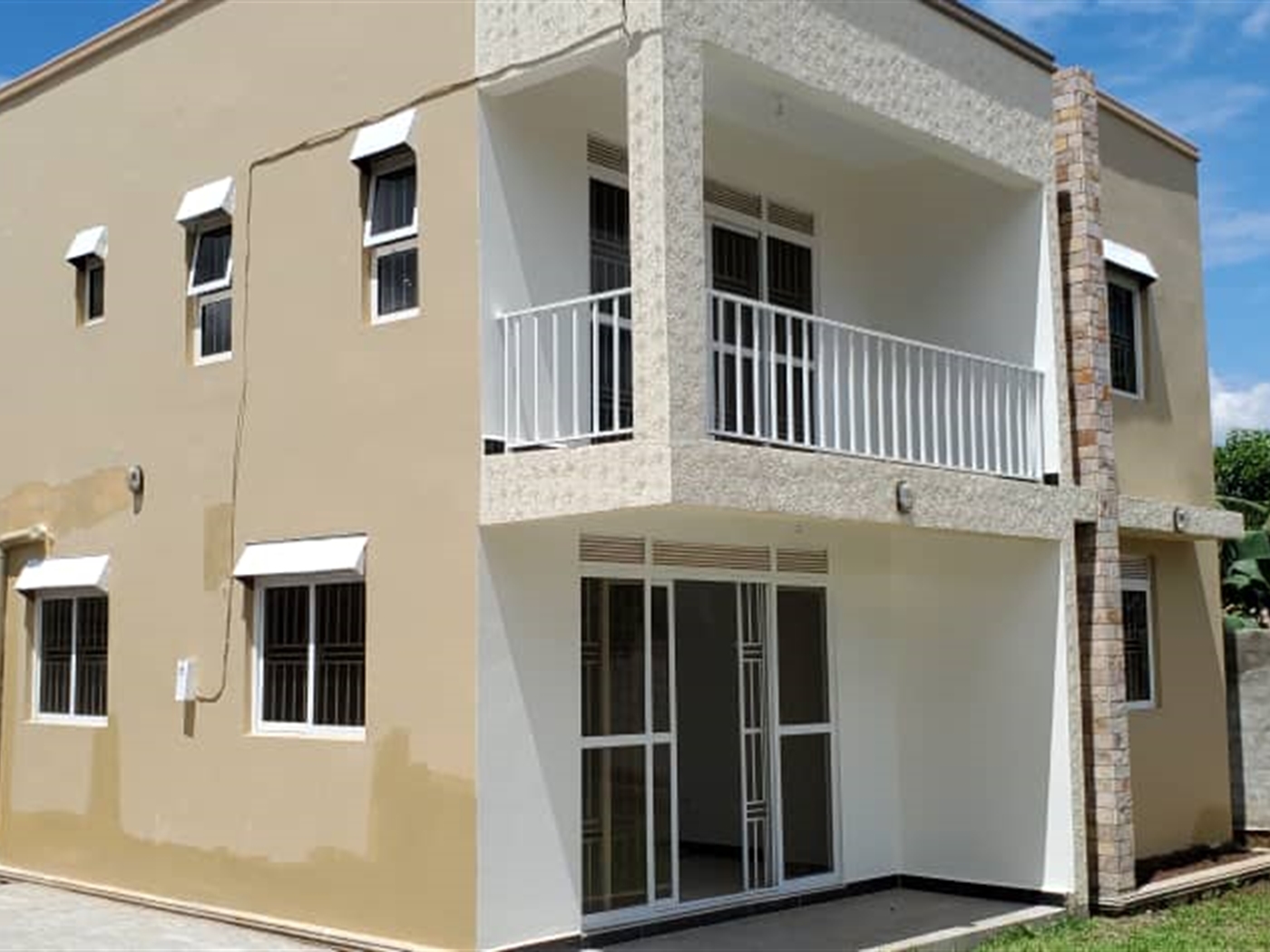 4 bedroom Storeyed house for sale in Namulanda Wak...