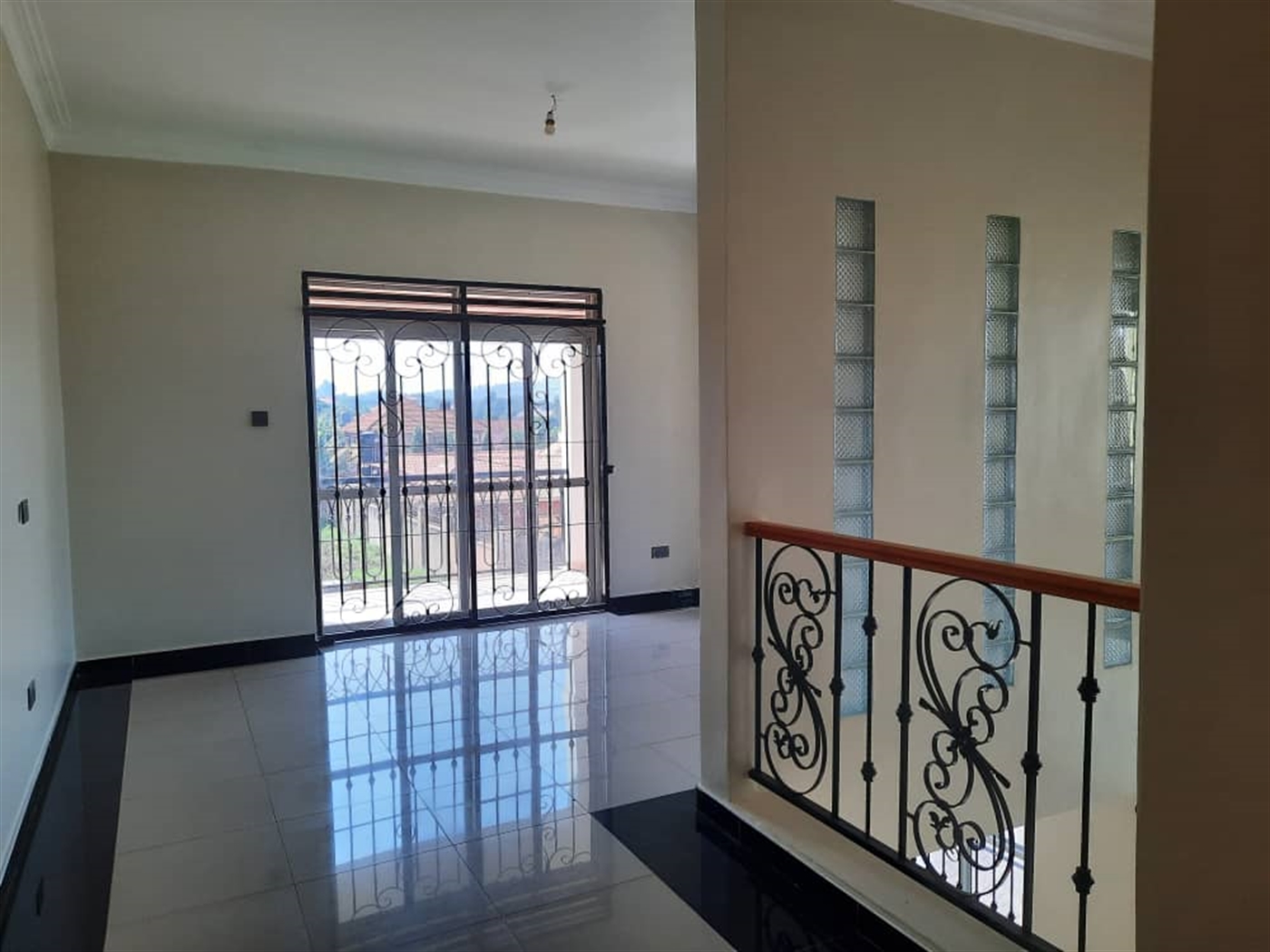 6 bedroom Storeyed house for sale in Kitende Wakiso Uganda