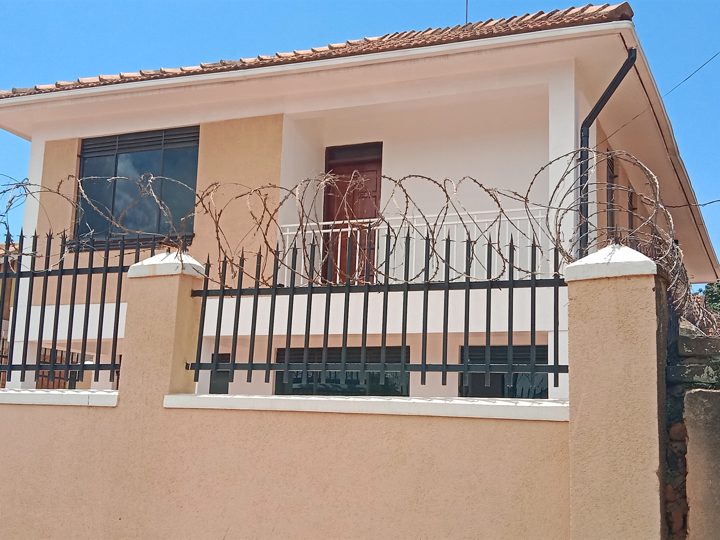 4 bedroom Storeyed house for rent in Ntinda Kampala Uganda