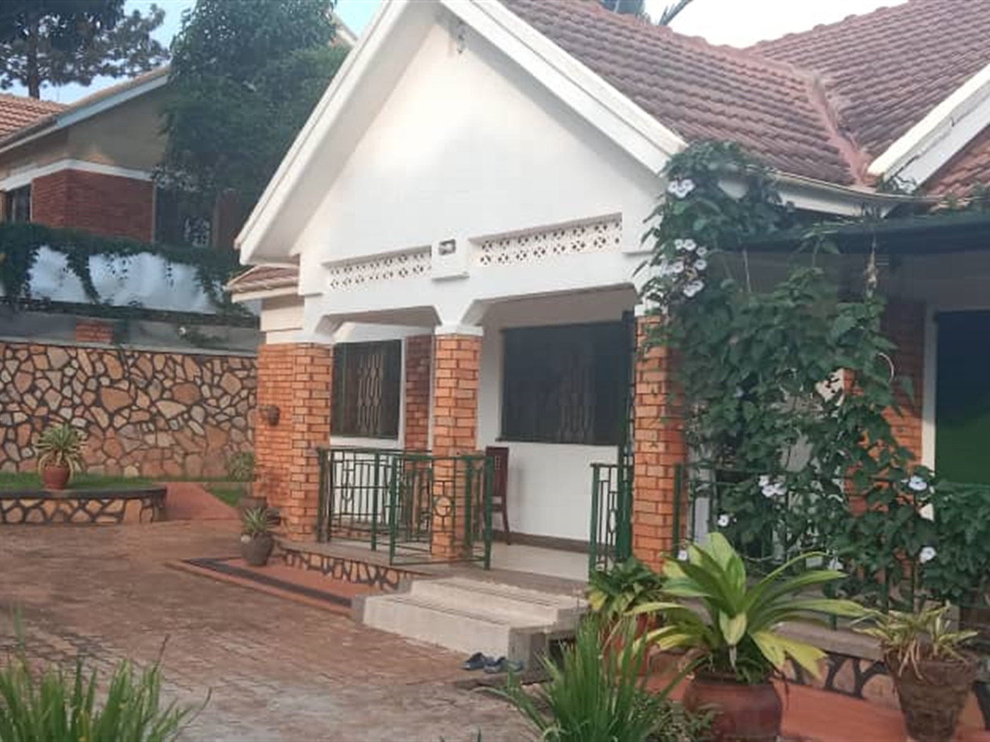 3 bedroom Bungalow for rent in Naguru Kampala Uganda