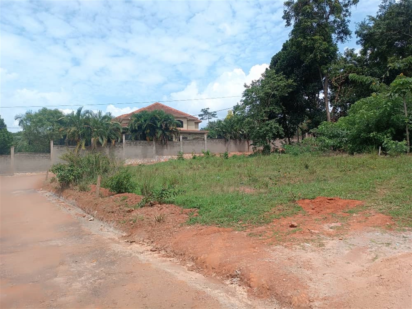 Residential land for sale in Kira Wakiso Uganda