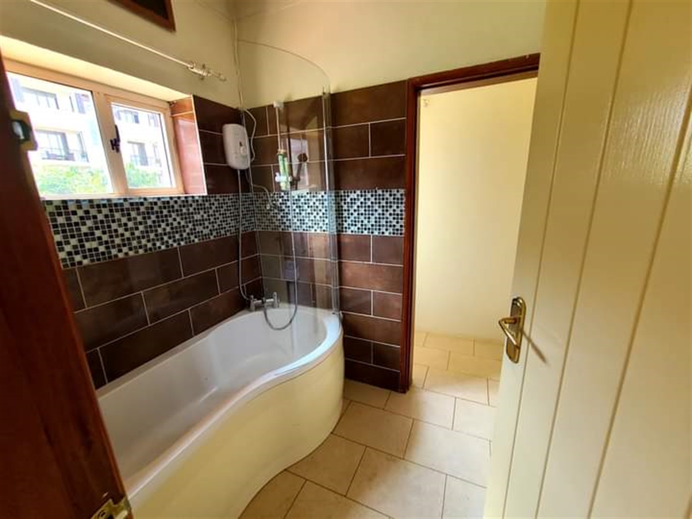 4 bedroom Storeyed house for rent in Muyenga Kampala Uganda