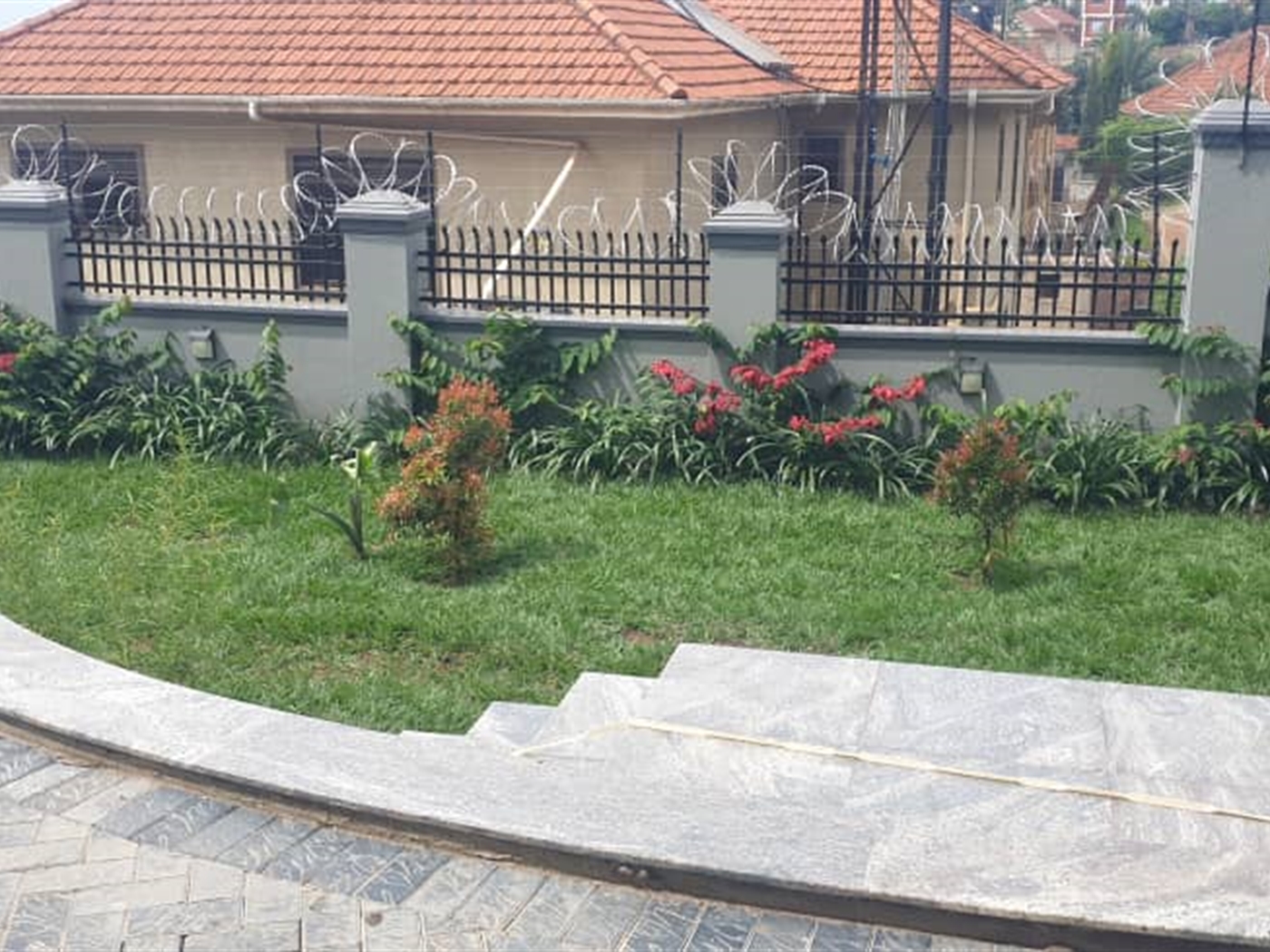 3 bedroom Apartment for rent in Kyambogo Kampala Uganda