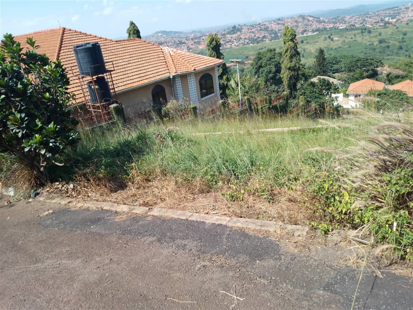 Residential land for sale in Lubowa Wakiso Uganda