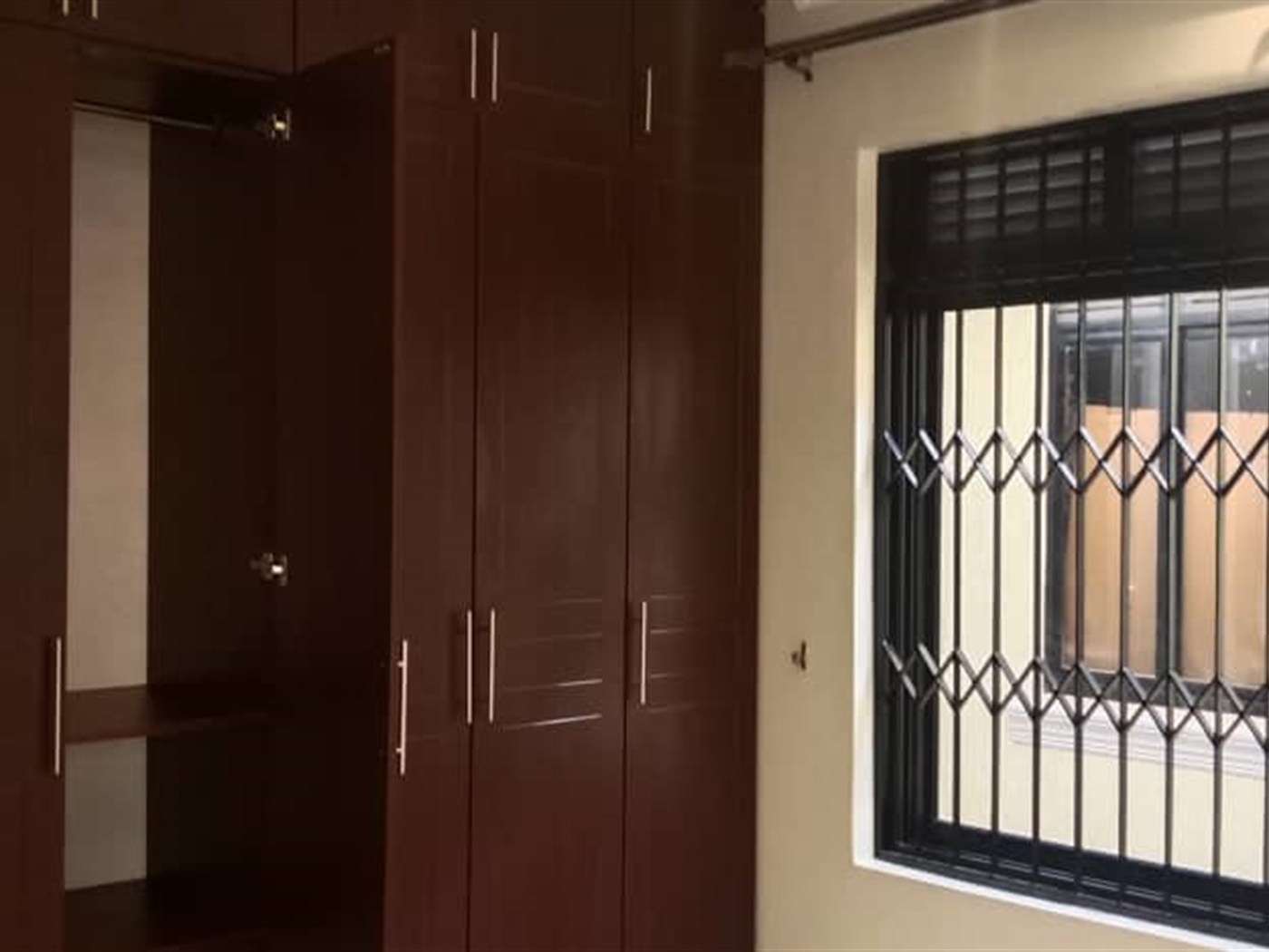 3 bedroom Apartment for rent in Luzira Kampala Uganda