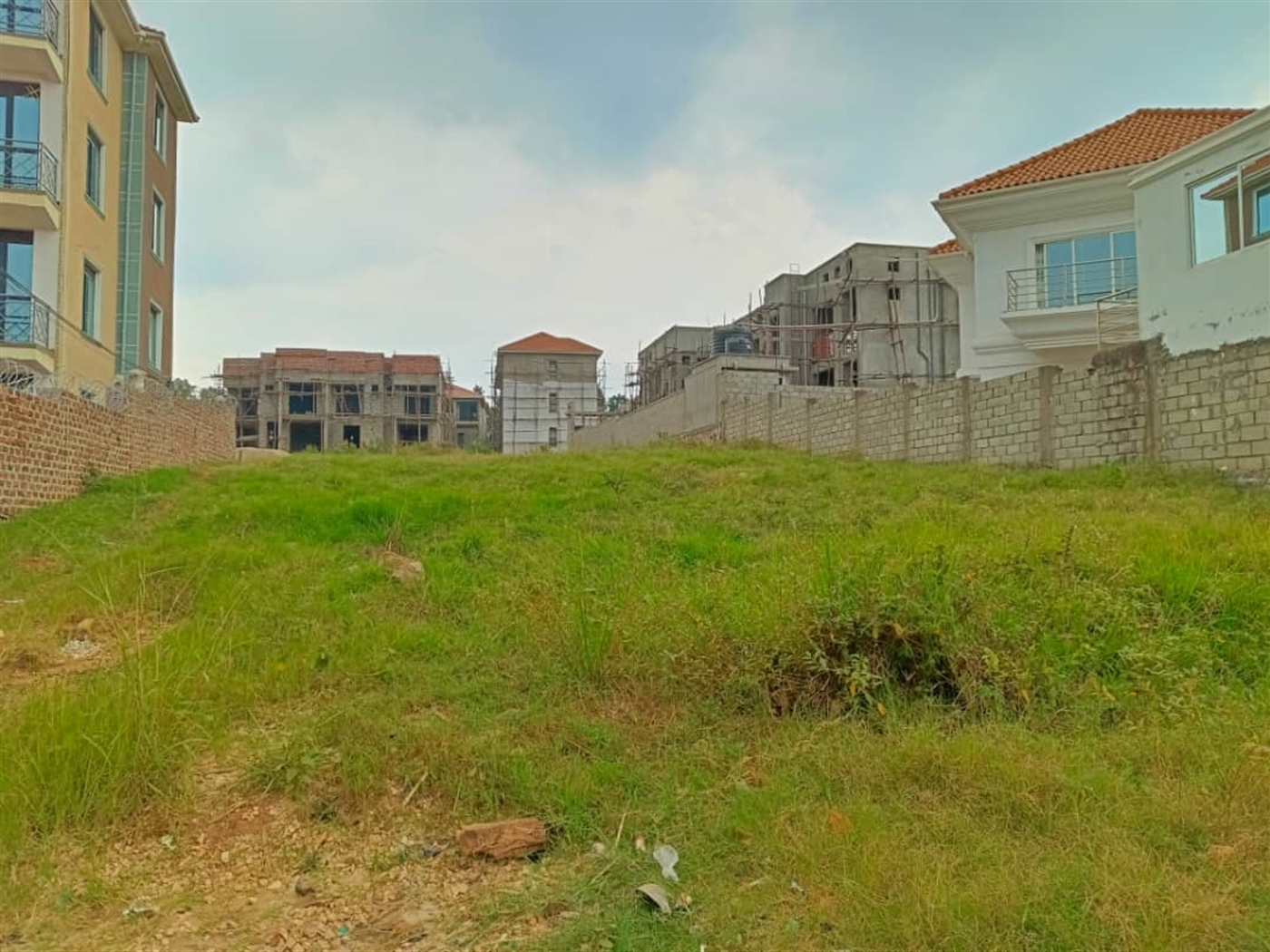 Residential land for sale in Najjera Kampala Ugand...