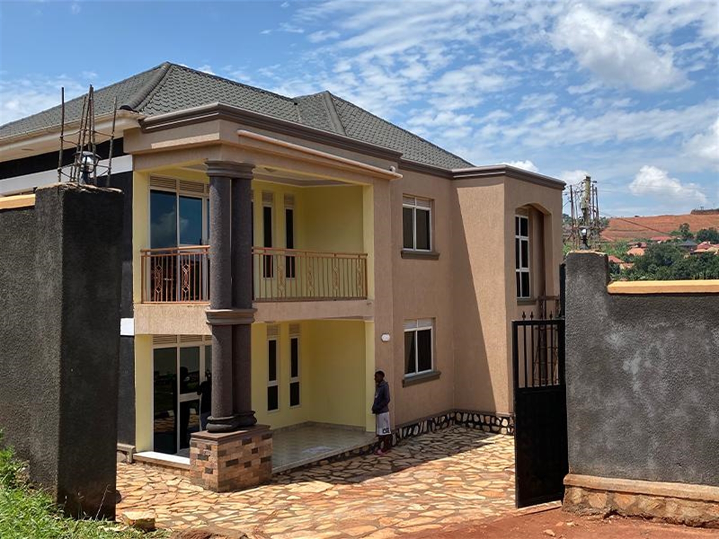 5 bedroom Storeyed house for rent in Kireka Wakis...