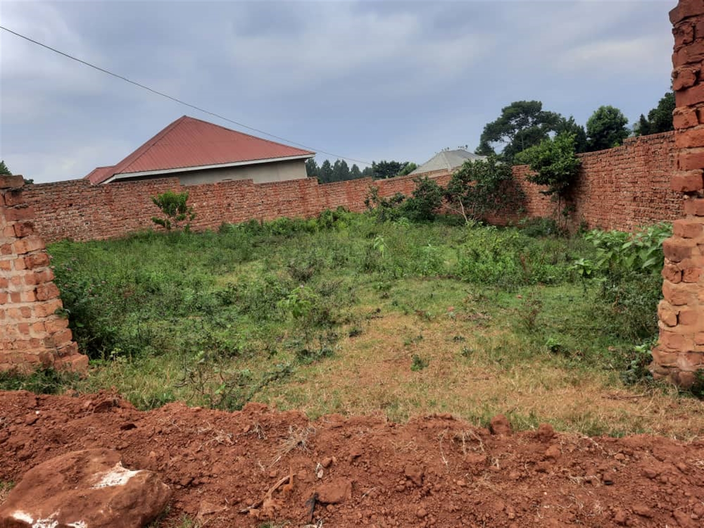 Commercial land for sale in Seguku Wakiso Uganda