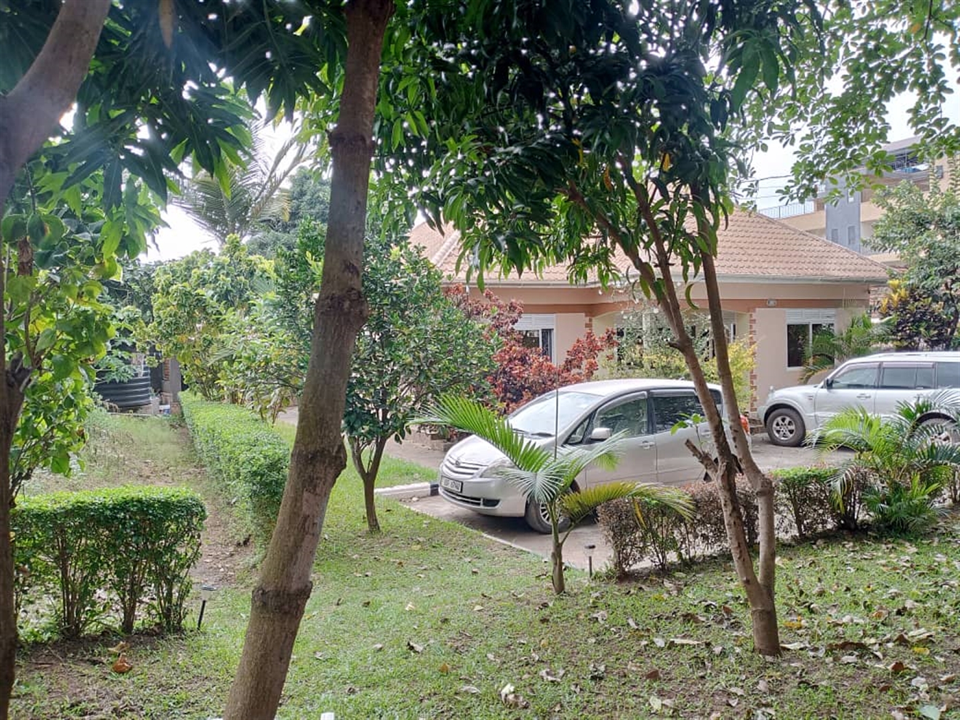 4 bedroom Bungalow for rent in Lubowa Wakiso Uganda