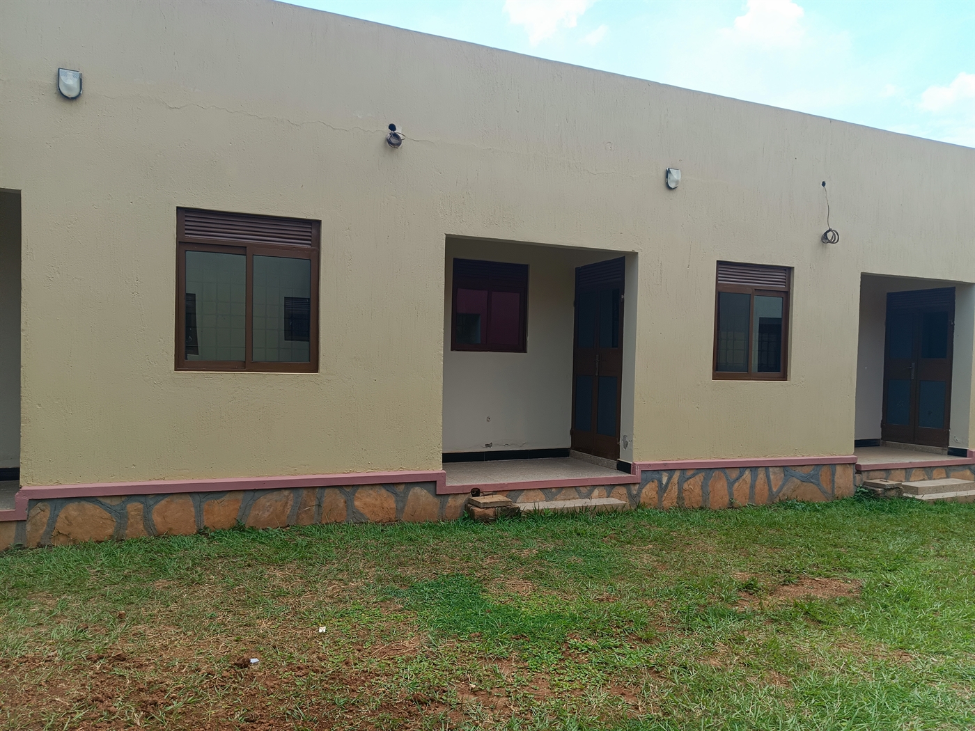 2 bedroom Rental units for sale in Kira Wakiso Uganda