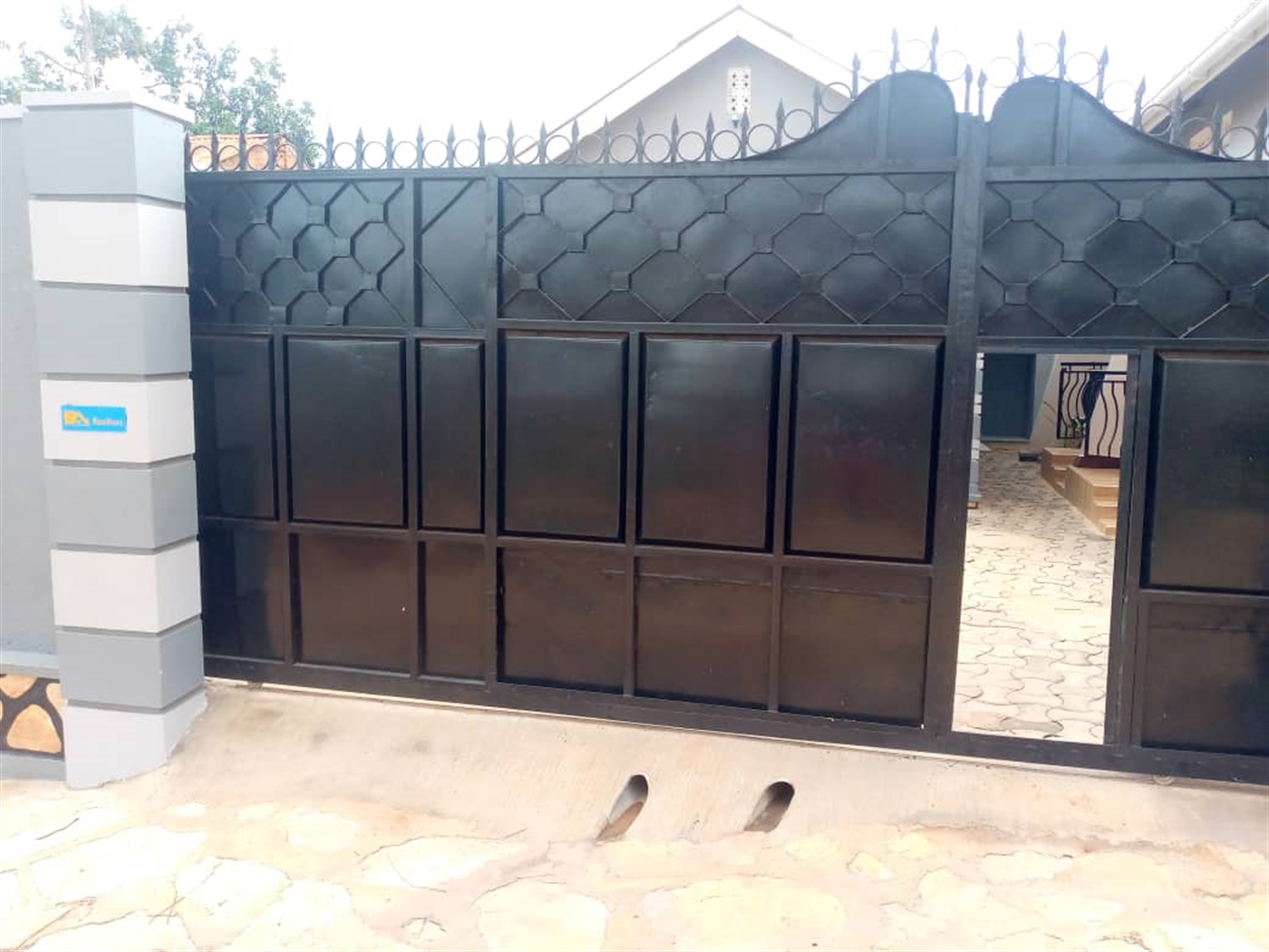 2 bedroom Rental units for sale in Makindye Kampala Uganda