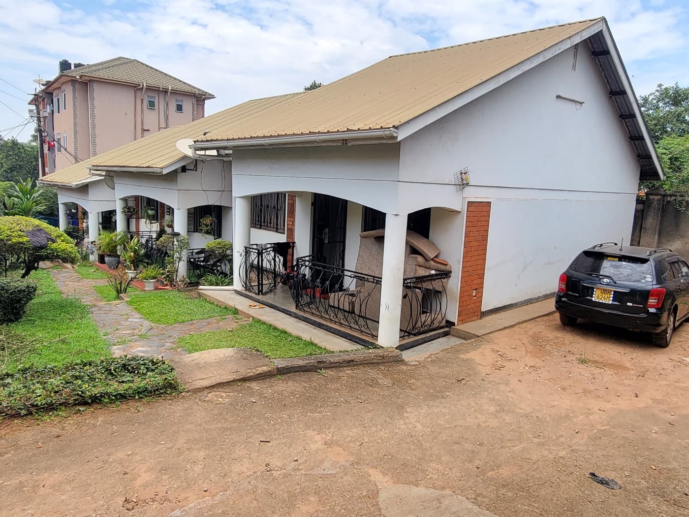 2 bedroom Rental units for sale in Kiwaatule Kampala Uganda