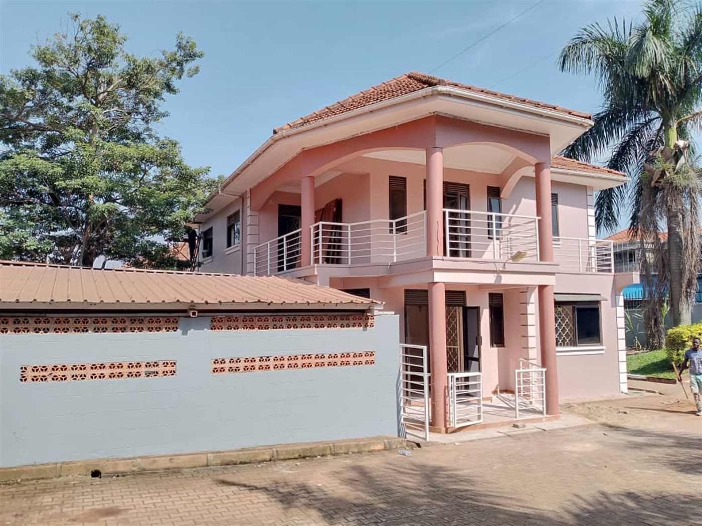  4 bedroom Storeyed house for rent in Ntinda Kampala Uganda